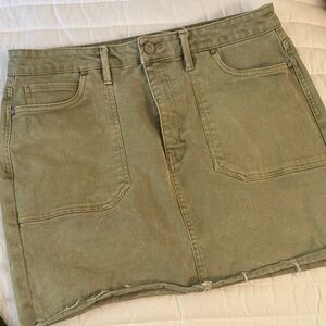 Stylish Khaki Mini Skirt